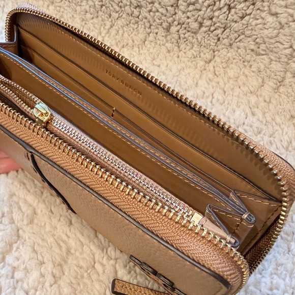 Tory Burch Tan Leather Wallet - Picture 5 of 5